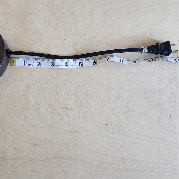 Wall Mounted Plug In Adjustable Reading Lamp - Picture 9 of 10